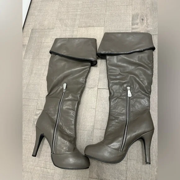 Grey Slouch Boots - Picture 3 of 9